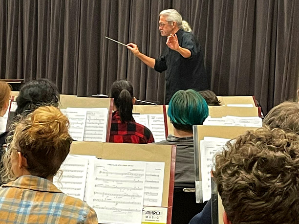 Milt Allen Teaching and Conducting Music for Students